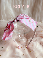 Load image into Gallery viewer, Victoria Bows
