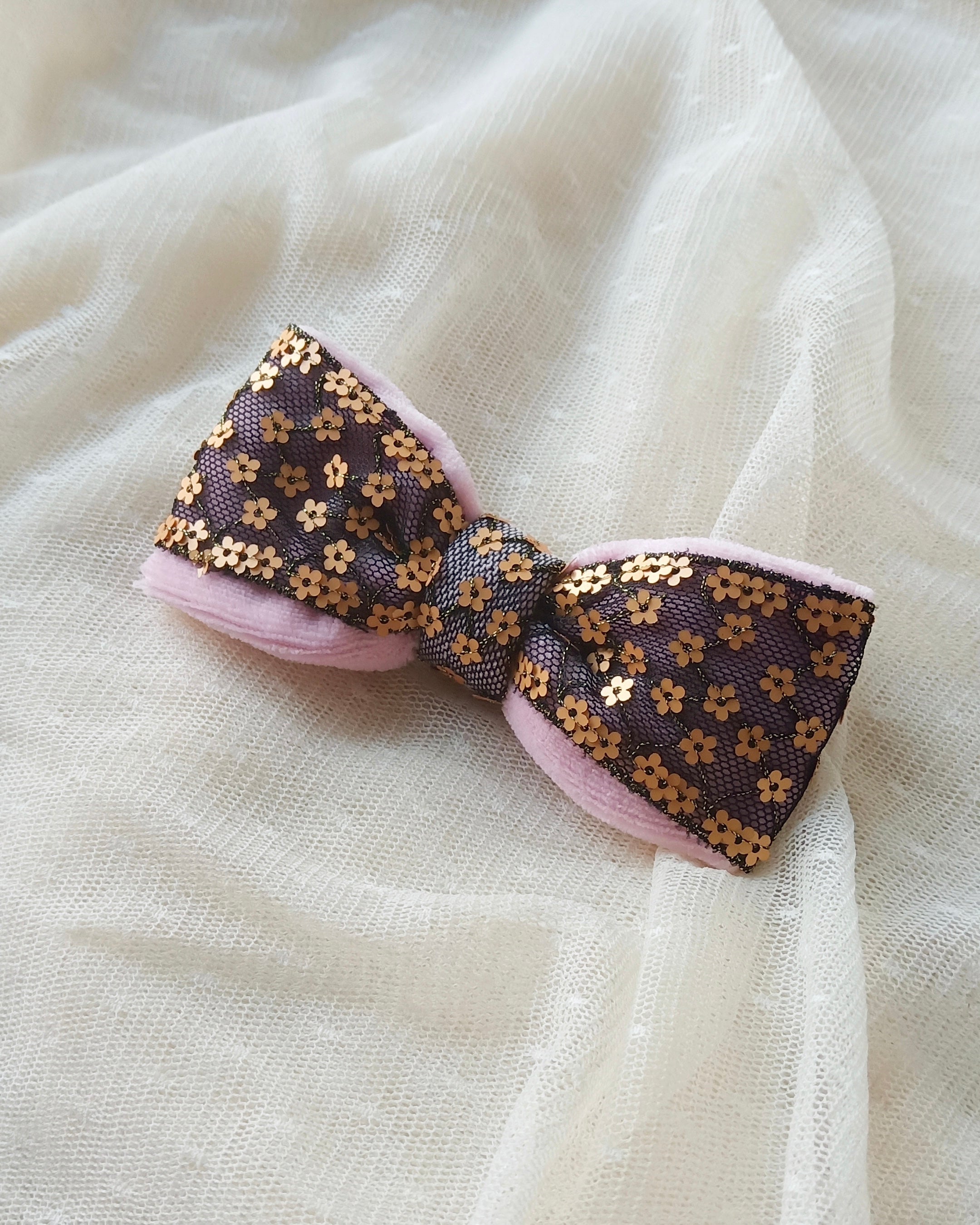 Daisy Blush Bow
