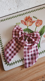 Load image into Gallery viewer, Romantique Bow || Postcards from Prague
