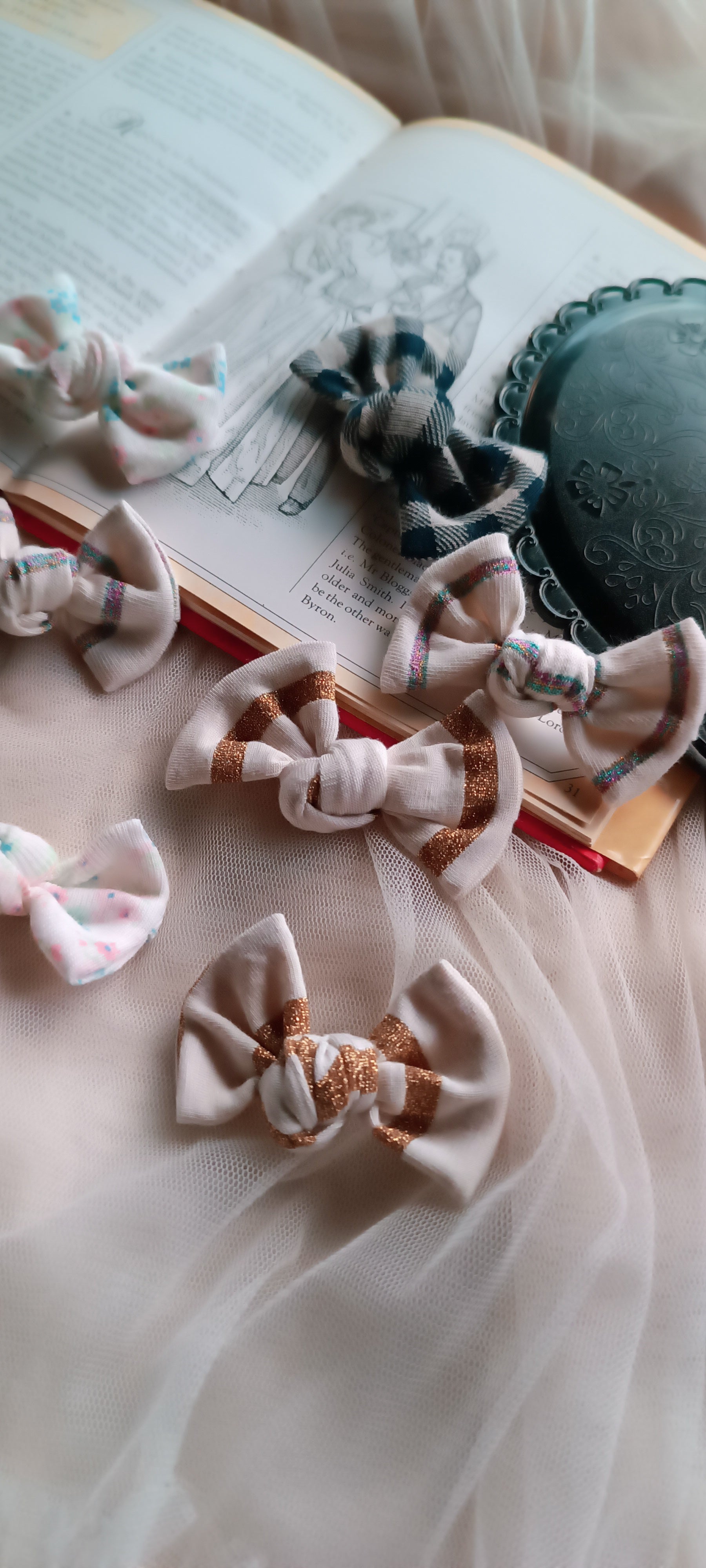 Farfalle Bow: A Wallflower Blooms Series