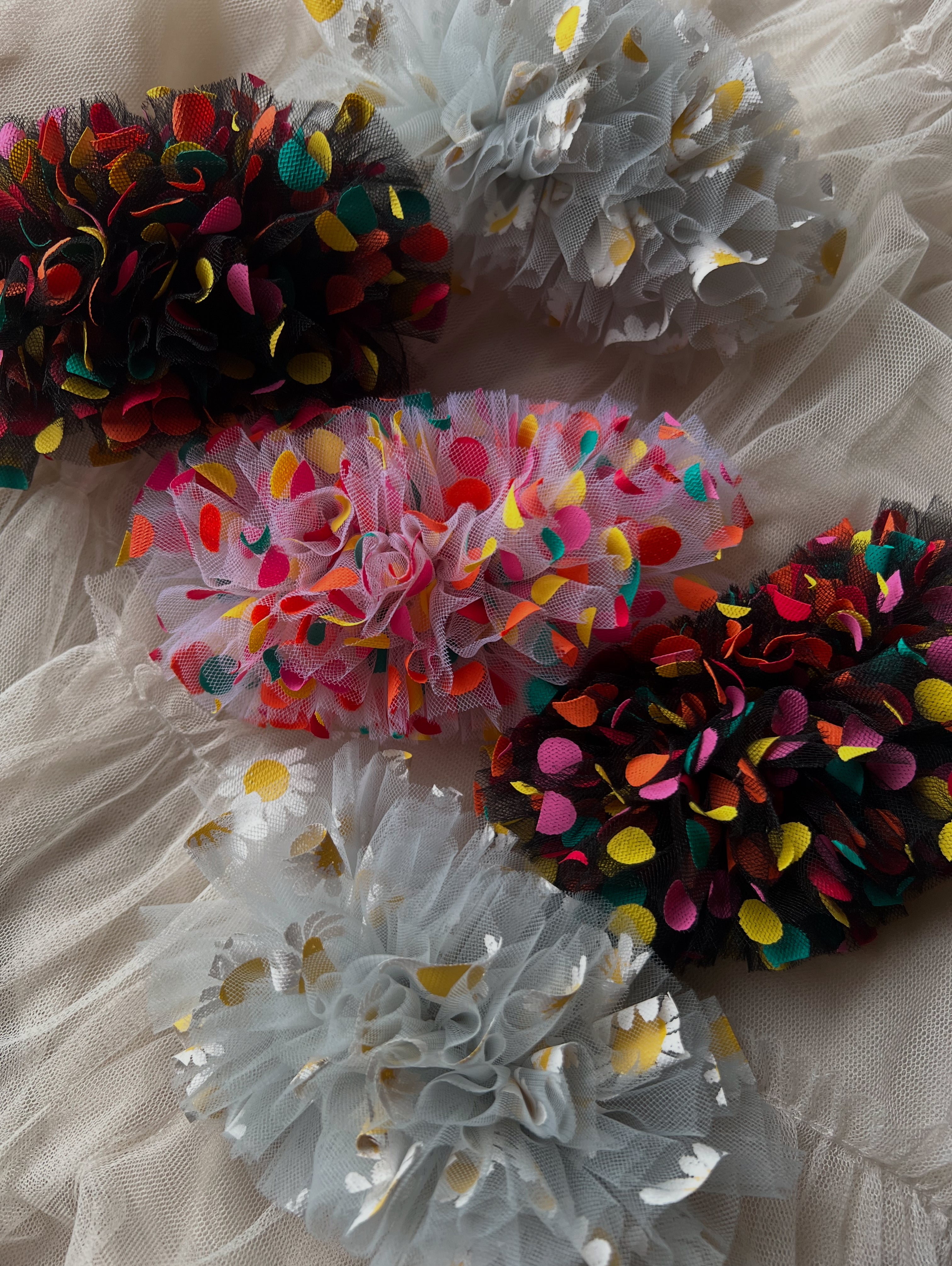Confetti Tulle Clip || Celebration