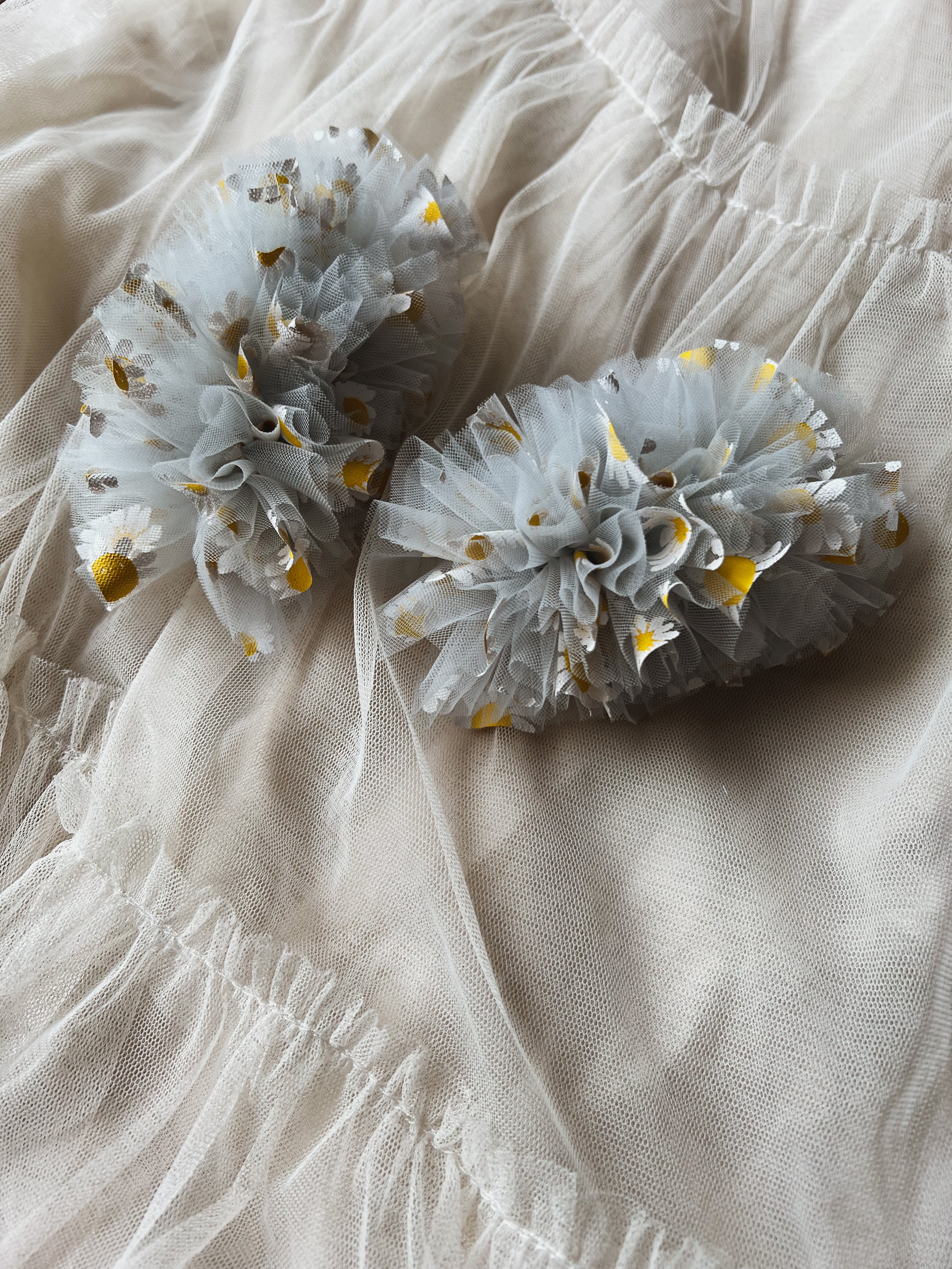 Confetti Tulle Clip || Celebration