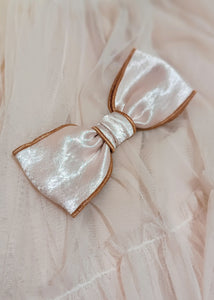 Pearlesque Bow